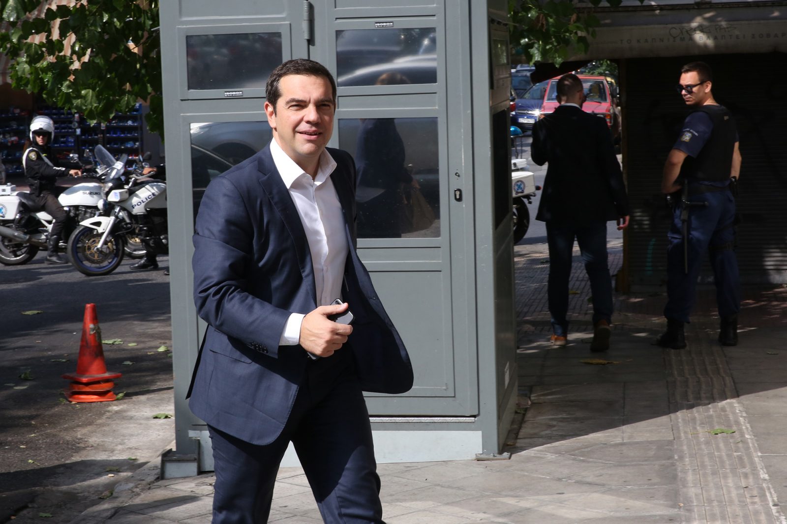 ΣΥΡΙΖΑ για exit poll: «Σαφές προβάδισμα ΝΔ-Θα τιμήσουμε τον ρόλο της ισχυρής αξιωματικής αντιπολίτευσης»