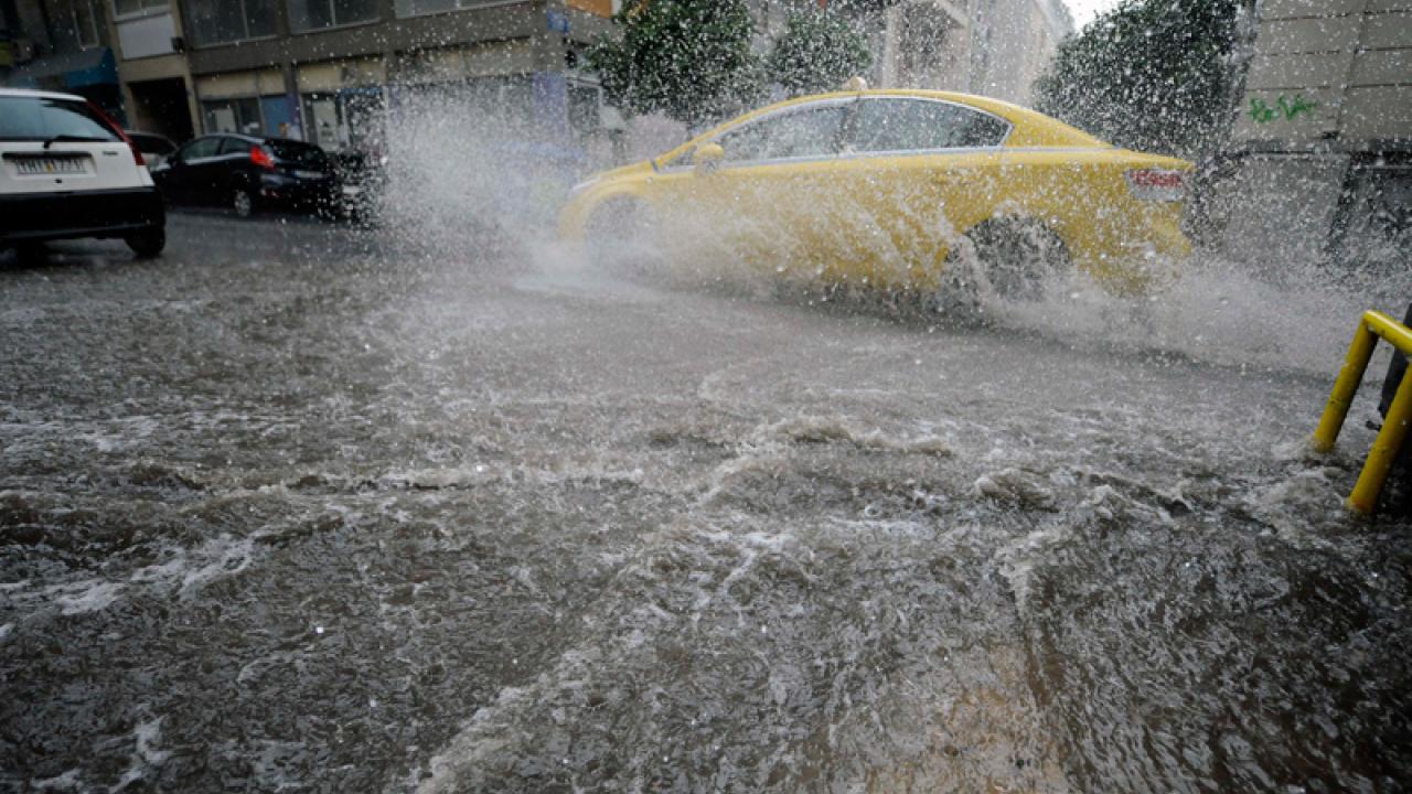 Καιρός: Ραγδαία επιδείνωση από το βράδυ