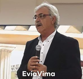 Τα εύσημα του αντιδήμαρχου και τα αναμνηστικά δώρα στο 4ο Χορωδιακό Φεστιβάλ -ΦΩΤΟ