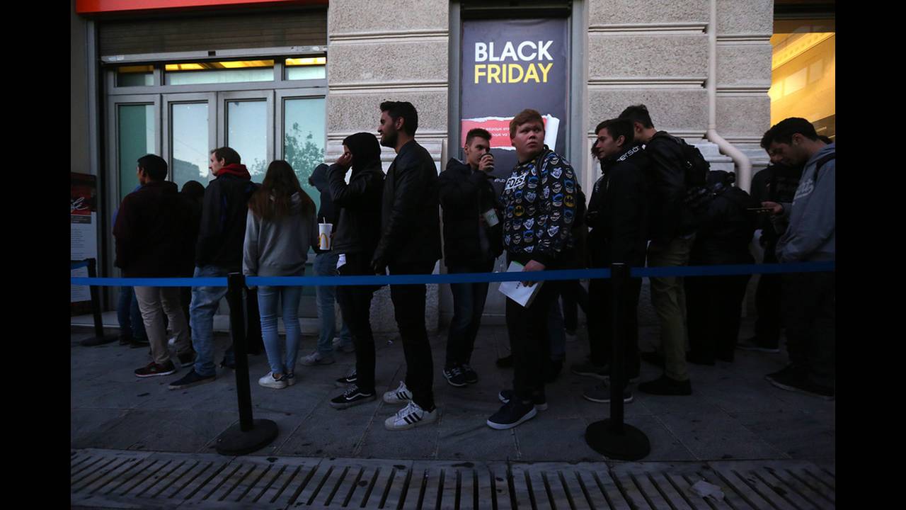 Black Friday και Cyber Monday: Τι πρέπει να προσέχουν οι καταναλωτές