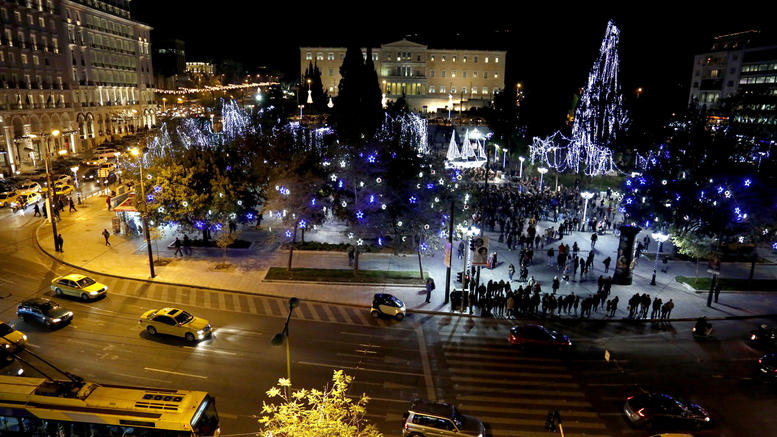 Αθήνα – Την Τρίτη φορά τα γιορτινά της για να υποδεχθεί τα Χριστούγεννα