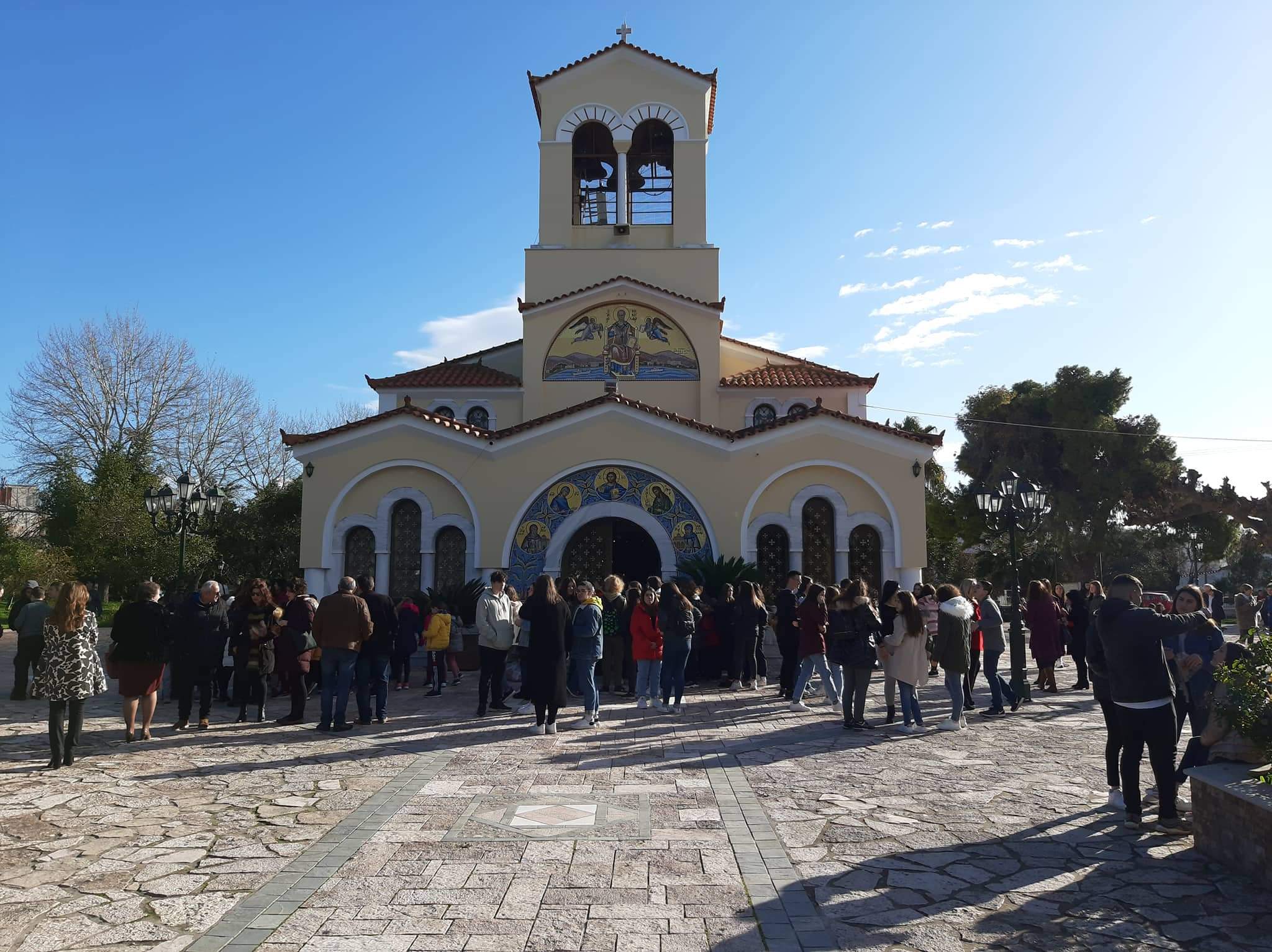 Εορτή των Τριών Ιεραρχών στον Ι.Ν. Αγίου Νικολάου Ερέτριας[ΦΩΤΟ]