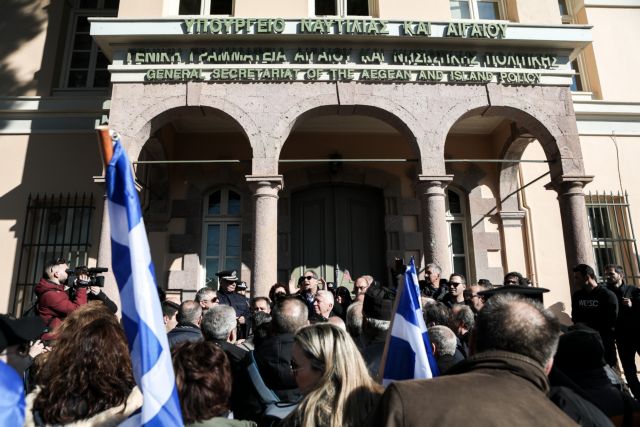 Προσφυγικό : Η Περιφέρεια Βορείου Αιγαίου διακόπτει κάθε συνεργασία με την κυβέρνηση