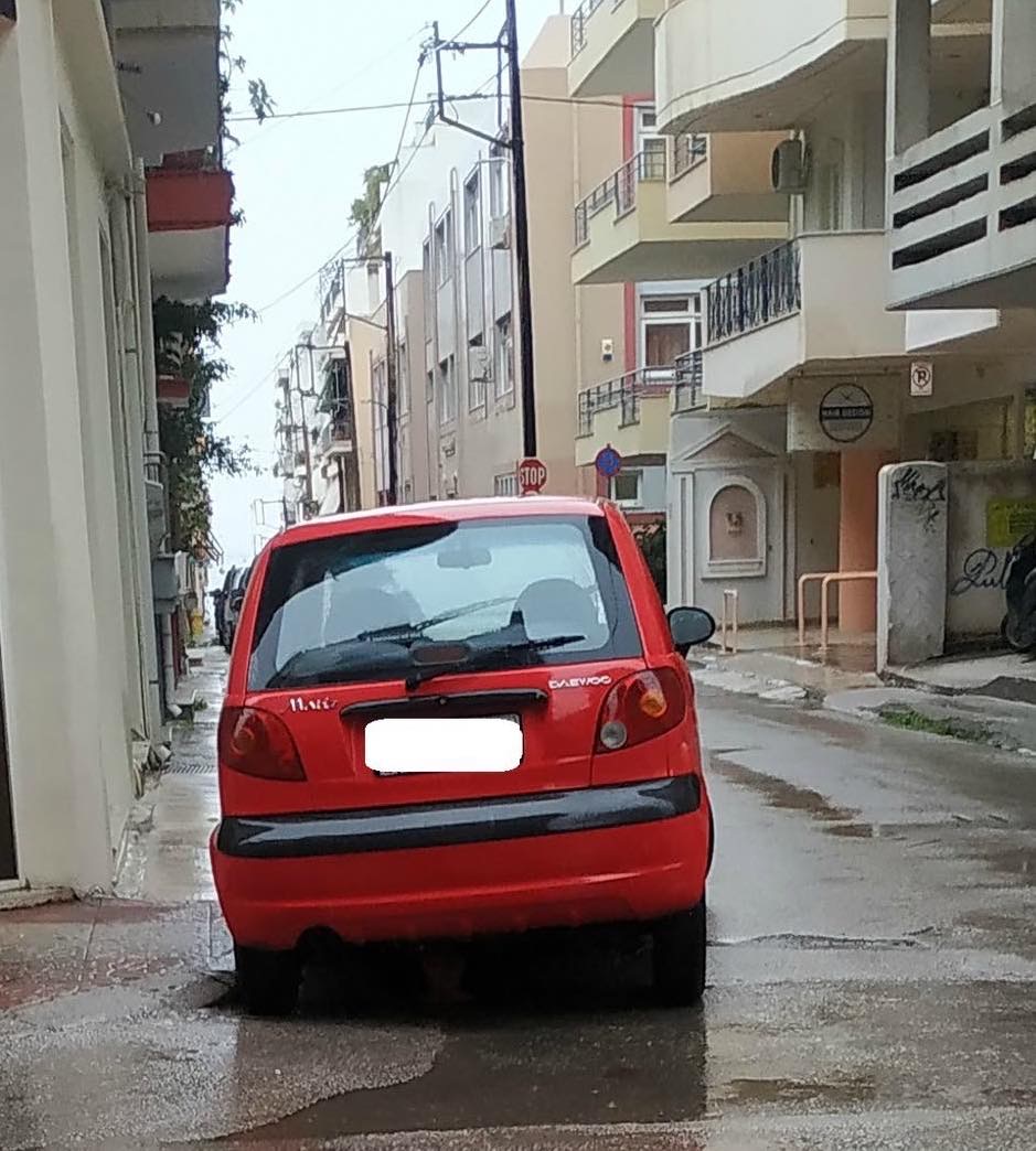 Χαλκίδα-Καβαλάνε και κολωνάκια, αναφέρει αναγνώστης μας