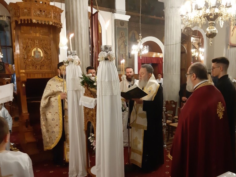 Ο Μητροπολίτης Χαλκίδος στην ακολουθία των Β΄ χαιρετισμών στην Ενορία της Κοιμήσεως Θεοτόκου Δοκού Χαλκίδος