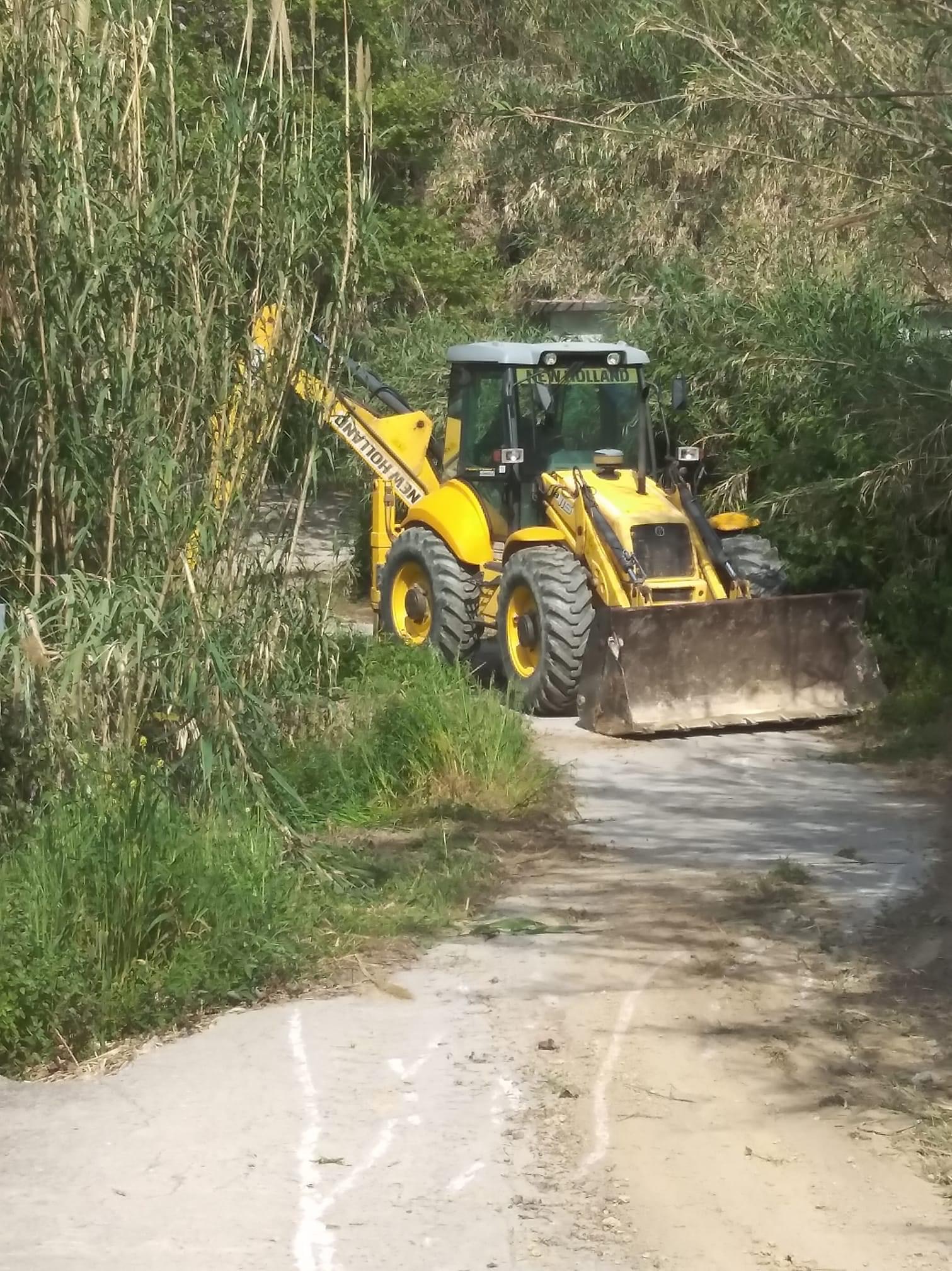 Κύμη: Ξεκίνησαν οι εργασίες για το δρόμο προς το Φαλάριο [photos]