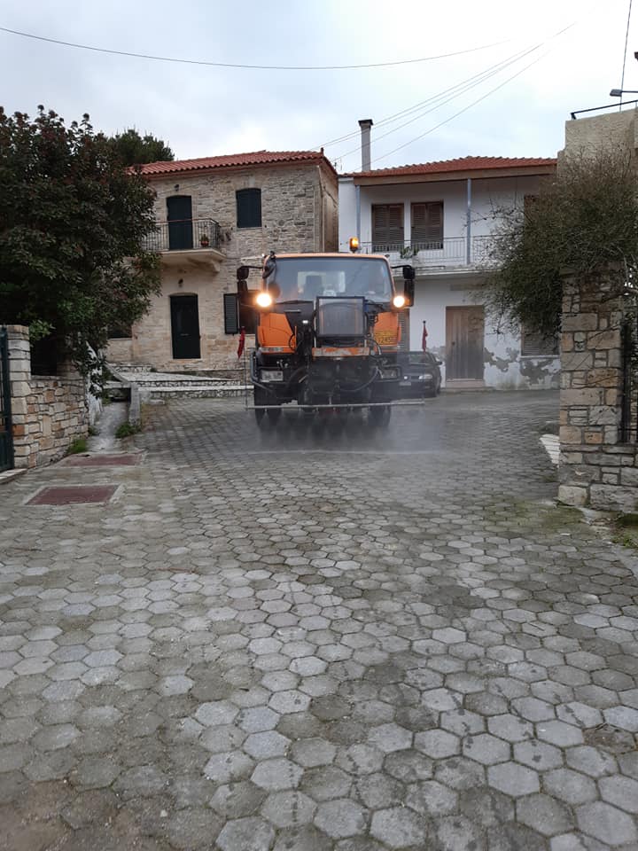 Κοινότητα Πύργου-Απολύμανση σε δρόμους και πλατείες [photos]