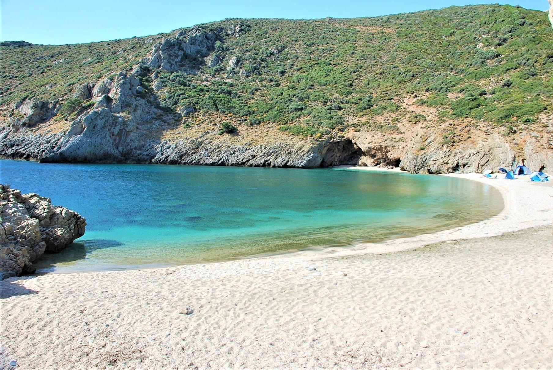 Καλοκαίρι με κορονοϊό – Ειδικοί επιστήμονες μιλούν για τα νέα δεδομένα