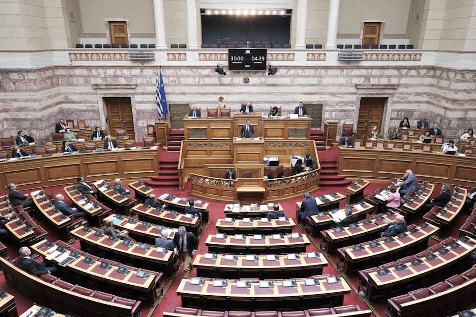 Βουλή: Υπερψηφίστηκε το περιβαλλοντικό νομοσχέδιο μετά από ονομαστική ψηφοφορία