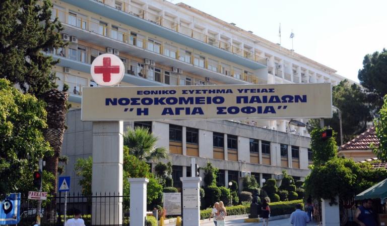 Στη ΜΕΘ του νοσοκομείου Παίδων νοσηλεύεται οκτώ μηνών βρέφος με κορονοϊό