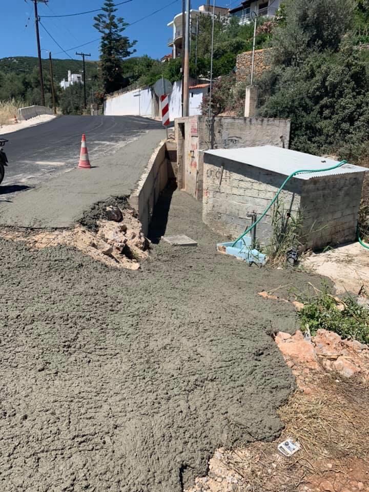 Τσιμεντοστρώσεις, αποκατάσταση αγροτικής οδοποιίας στη Κοινότητα Αλμυροποτάμου