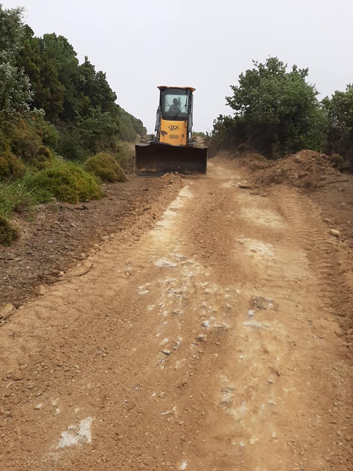 Θεοδώρου και Γέραλης συνεχίζουν τα έργα στην Κοινότητα Βιτάλων [photos]