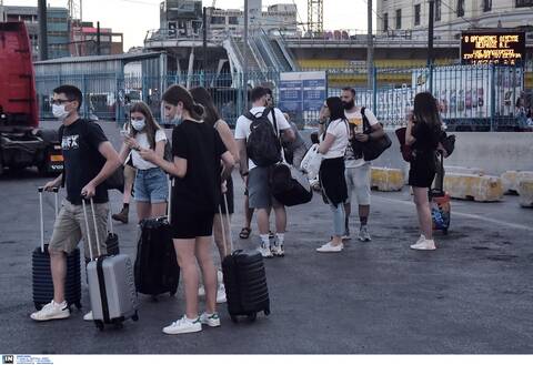 Κορωνοϊός-Καθηγητής Γώγος: Πιθανή «έκρηξη» κρουσμάτων με την επιστροφή των αδειούχων