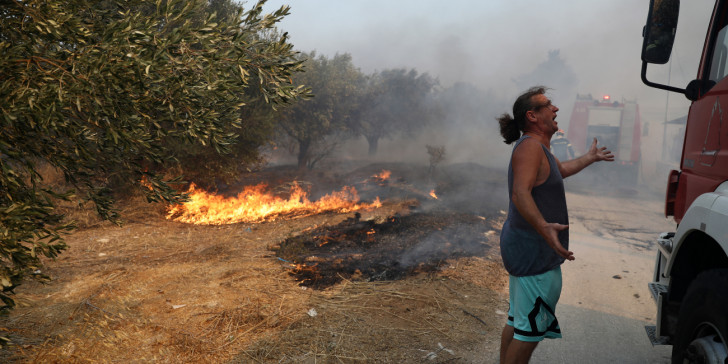 Φωτιά στην Ανάβυσσο: Ξεκινά έρευνες για εμπρησμό η Πυροσβεστική