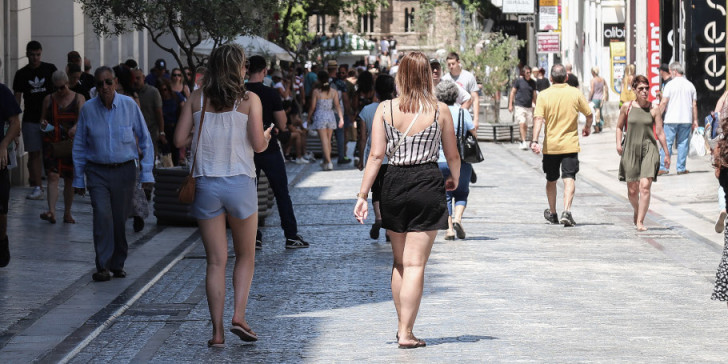 «Κλείδωσε» μείωση της εισφοράς αλληλεγγύης -«Ψαλίδι» και στις ασφαλιστικές εισφορές