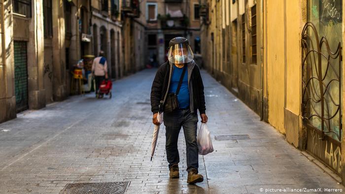 Εθνικό lockdown ή μέτρα περιορισμού; Ποιο είναι καλύτερο για την οικονομία