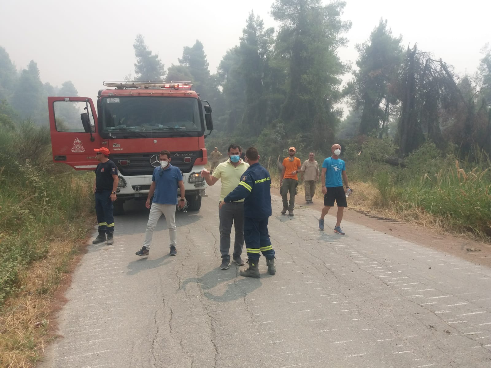 Εντοπίστηκαν κρούσματα κορονοϊού σε πυροσβέστες που επιχείρησαν στις πυρκαγιές