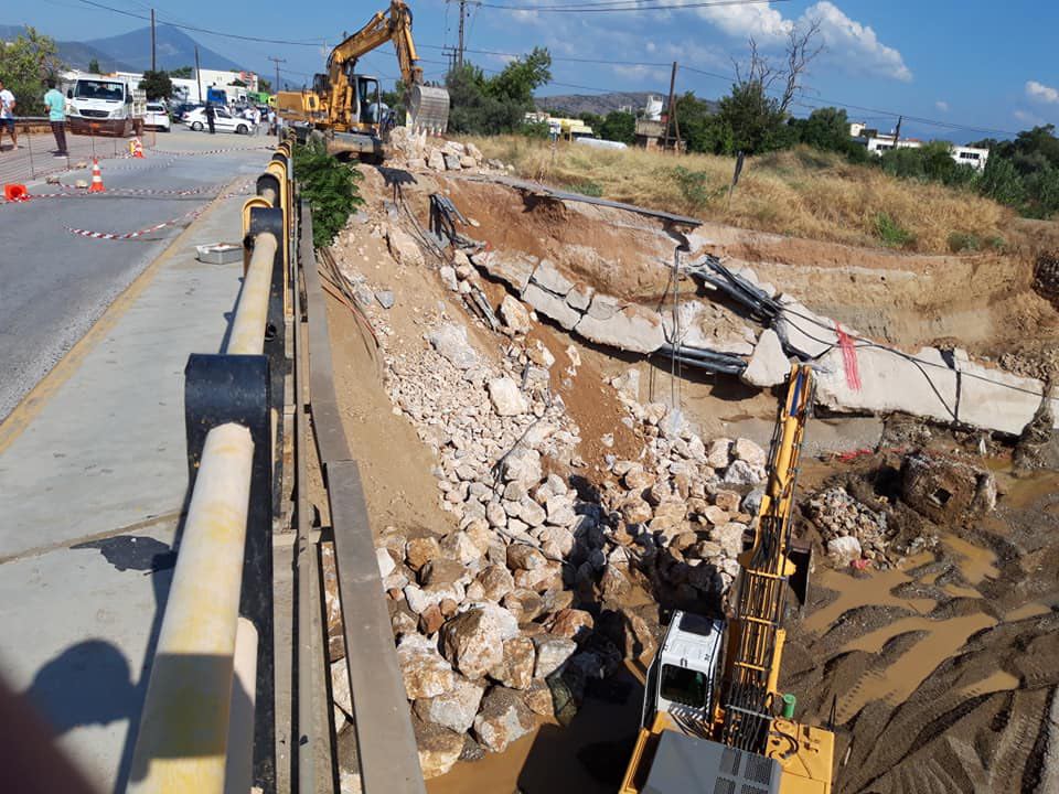 Ζεμπίλης: Προχωράει το έργο αποκατάστασης γεφυρών σε Βασιλικό Φύλλα και Αφράτι