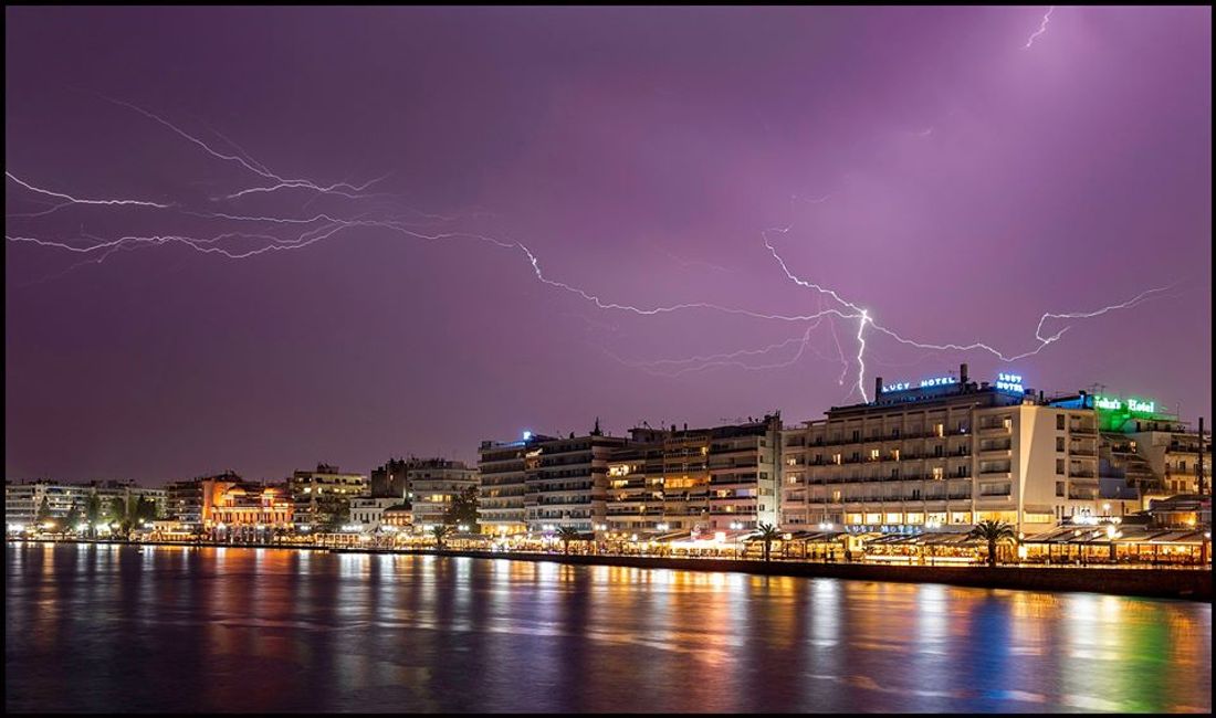 Καιρός: Καταιγίδες σήμερα Τρίτη σε Εύβοια και Σκύρο – Κίνδυνος για πλημμυρικά φαινόμενα