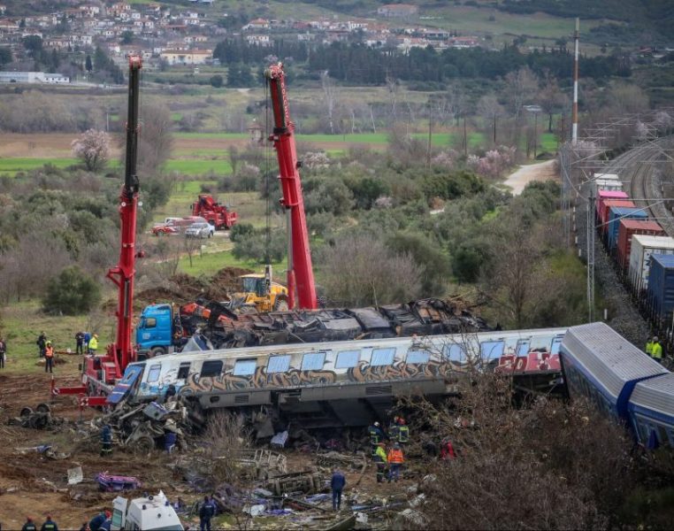 Τραγωδία στα Τέμπη: Φοιτητές από την Εύβοια είχαν κλεισμένα εισιτήρια και δεν ταξίδεψαν