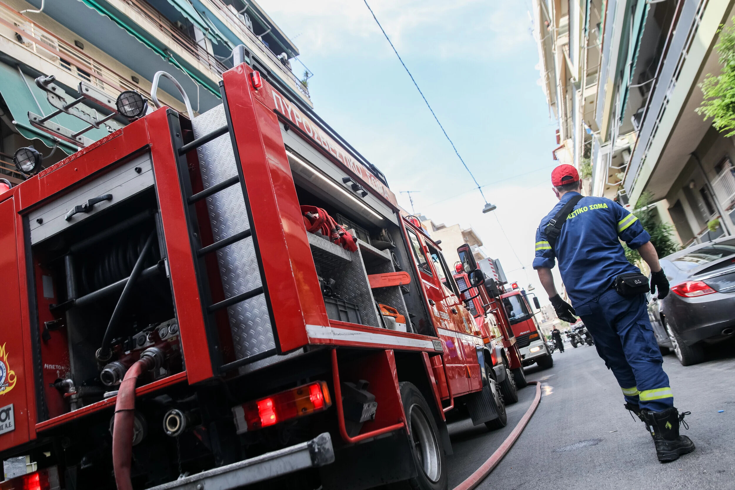 Φωτιά σε χώρο εμπορίου στο κέντρο της Αθήνας