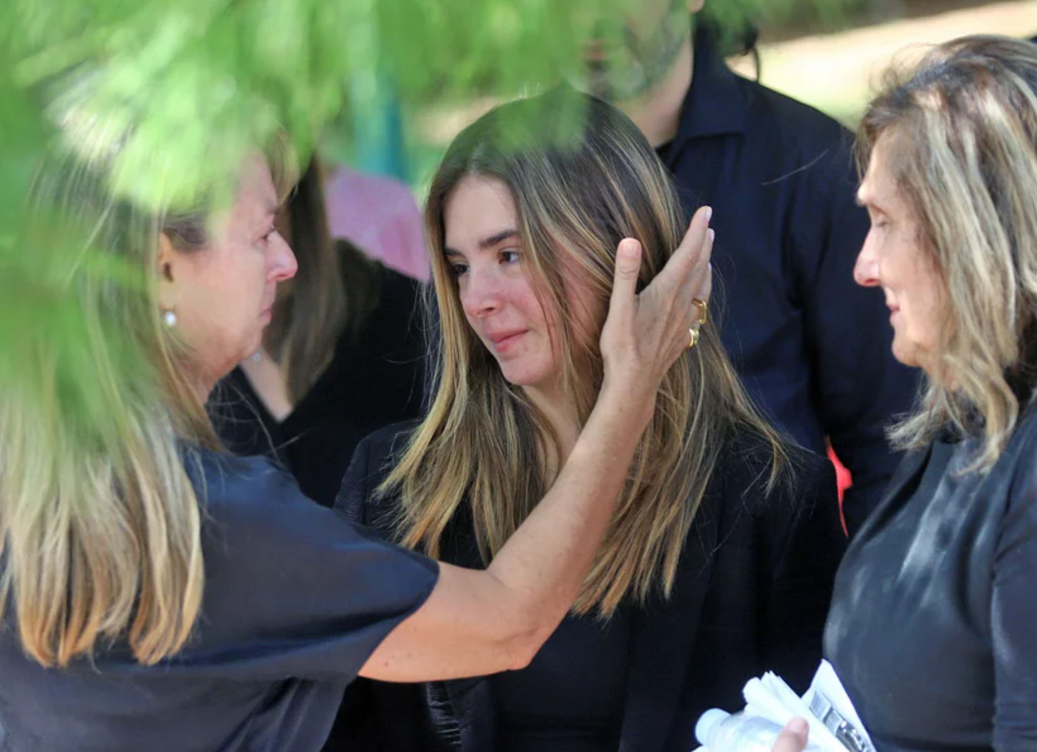 Ράγισε καρδιές η κόρη του Γιάννη Ιωαννίδη στον επικήδειο για τον πατέρα της – «Κοουτσάρα μου, το παιχνίδι δεν τελείωσε, πήρες απλά τάιμ άουτ»