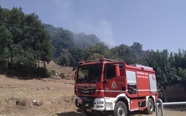 Συνελήφθη Τούρκος για τις φωτιές στο όρος Αιγάλεω – Η ανάρτηση του Κικίλια