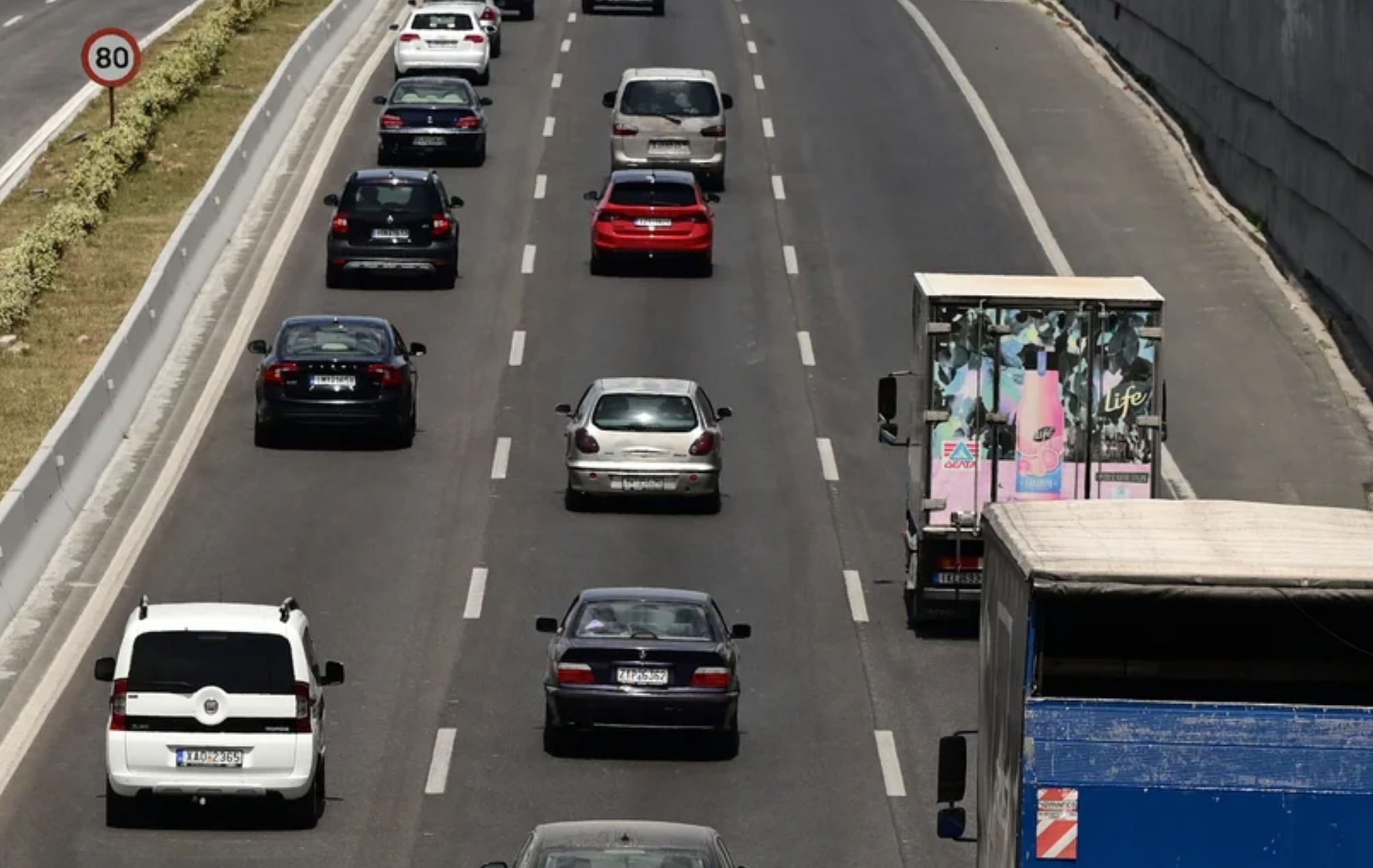 Πάσχα: Κορυφώνεται η έξοδος των εκδρομέων – Αυξημένη κίνηση σε εθνικές οδούς, χαμός στα λιμάνια