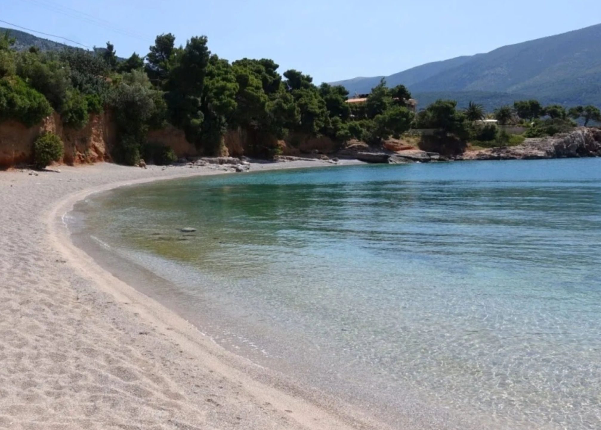 Αυτές είναι οι απάτητες παραλίες στην Εύβοια – Τι προβλέπει ο νόμος