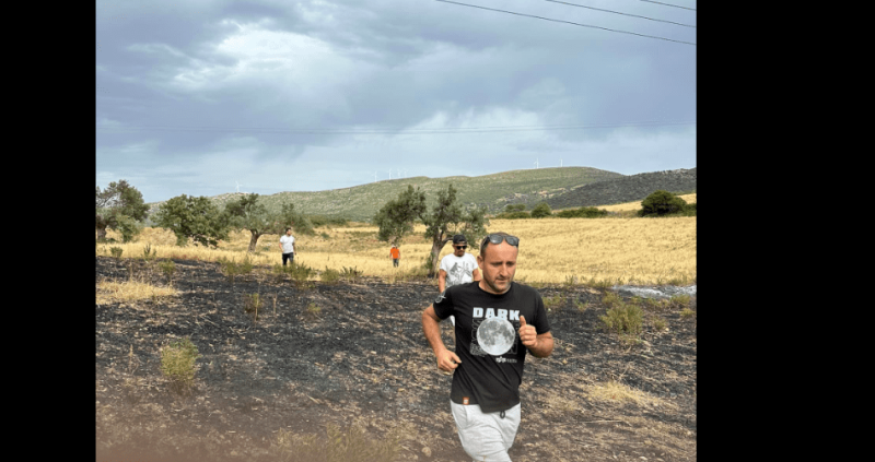 Φωτιά στην Εύβοια: Ολοι «μια γροθιά» για να σβήσει το πύρινο μέτωπο στον Αλμυροπόταμο