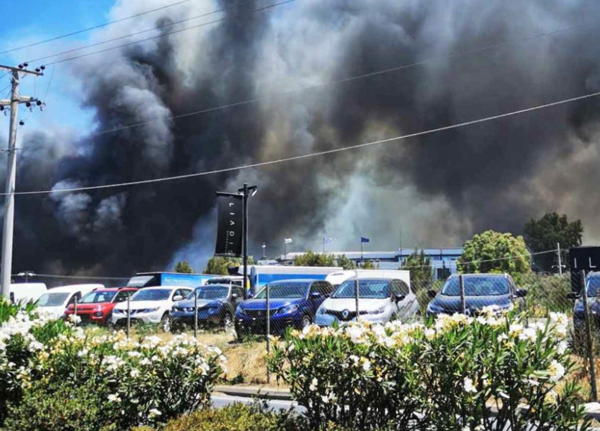 Κικίλιας για Βάρη – Κορωπίου: Εμπρηστής έβαλε φωτιά σε ξερά χόρτα, υπάρχει οπτικό υλικό στα χέρια των Αρχών