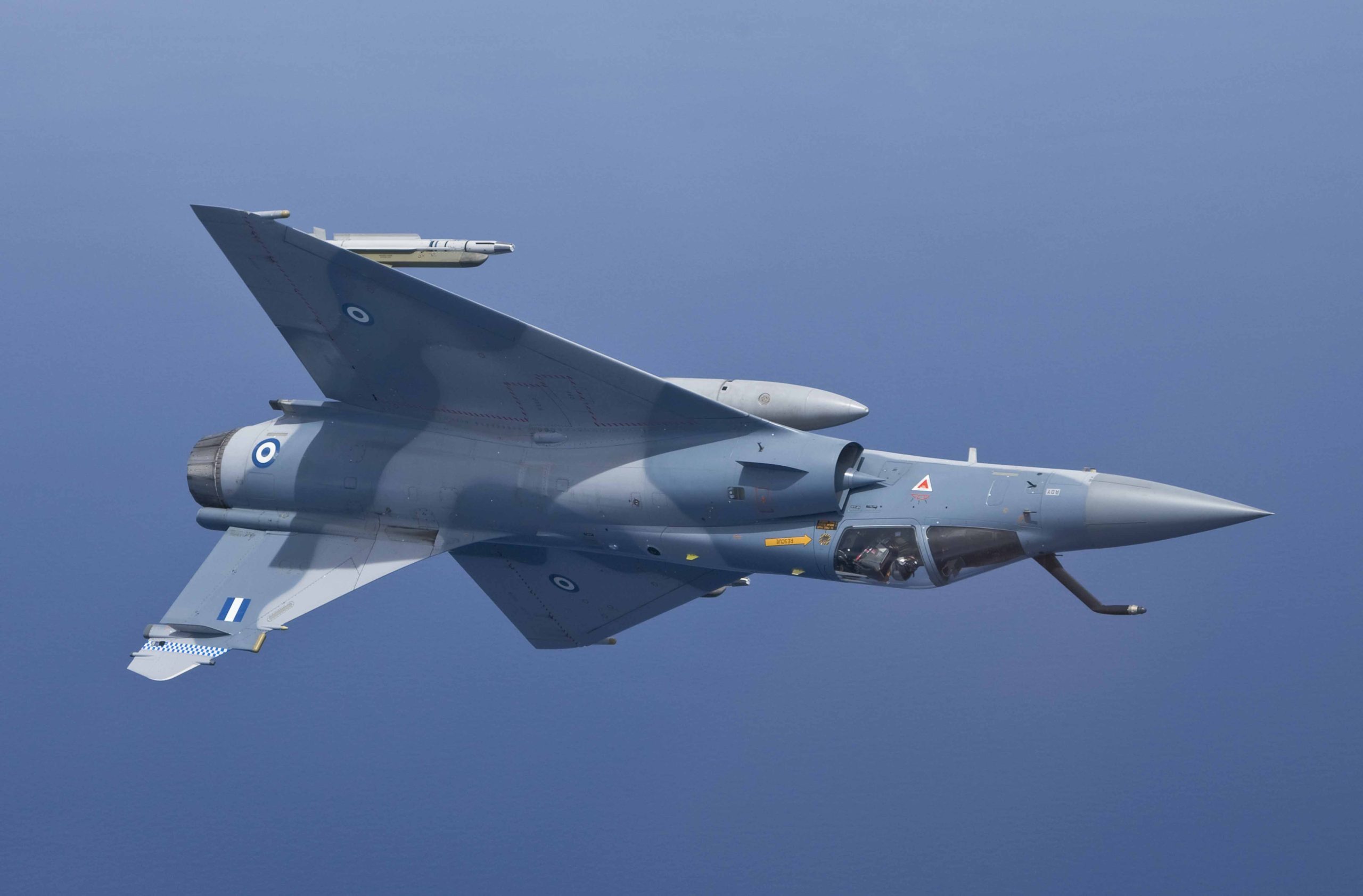 Εγκατάλειψη μαχητικού αεροσκάφους Mirage 2000-5 στην Τανάγρα – Σώθηκε η πιλότος
