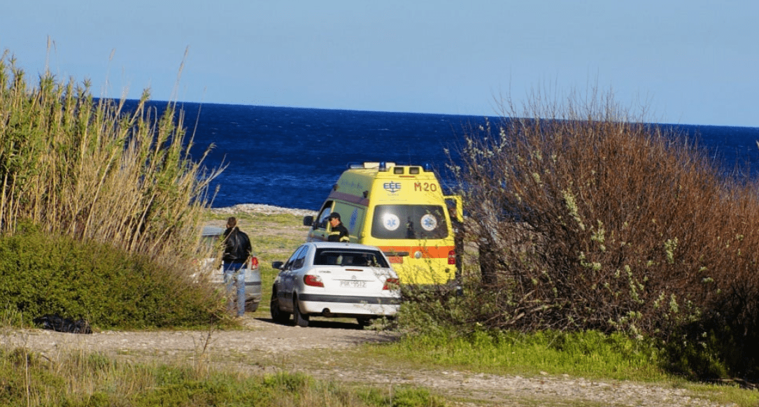 Γυναίκα βρέθηκε νεκρή σε παραλία δίπλα στον μεθυσμένο σύζυγό της