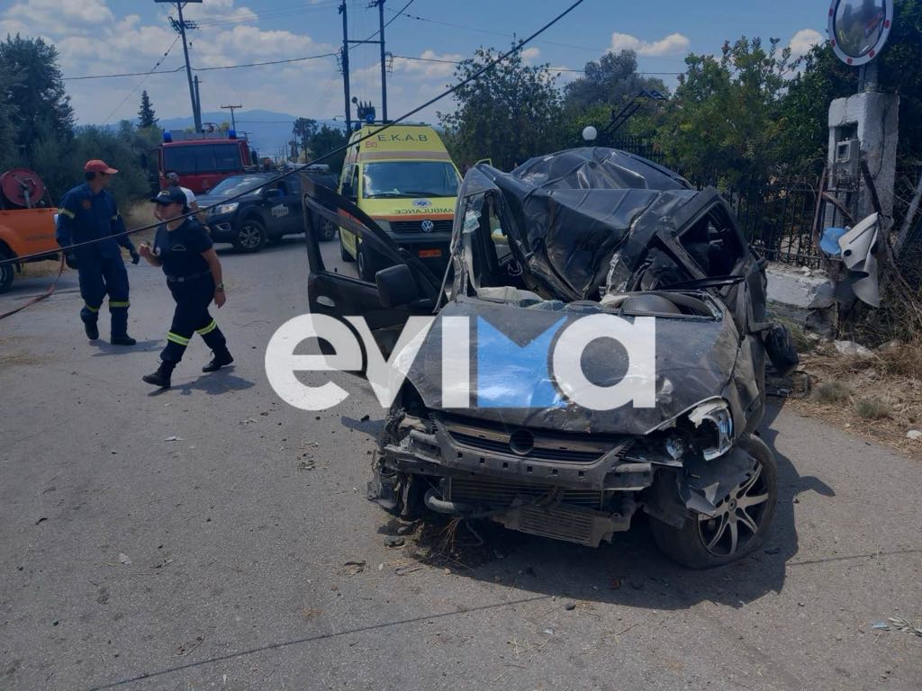 Εύβοια: ΙΧ έπεσε πάνω σε κολώνα της ΔΕΗ – Νεκρός ο οδηγός του