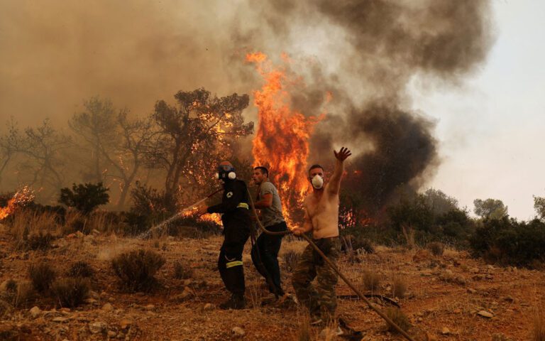 «Καμπανάκι» της Επιτροπής Εκτίμησης Κινδύνου: Ποιες περιοχές κινδυνεύουν – Δύσκολες συνθήκες το επόμενο 3ήμερο