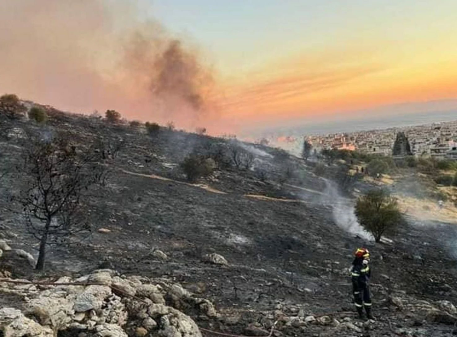 Βαρύ πρόστιμο θα πληρώσουν τα δύο ανήλικα αγόρια για τη φωτιά στη Γλυφάδα