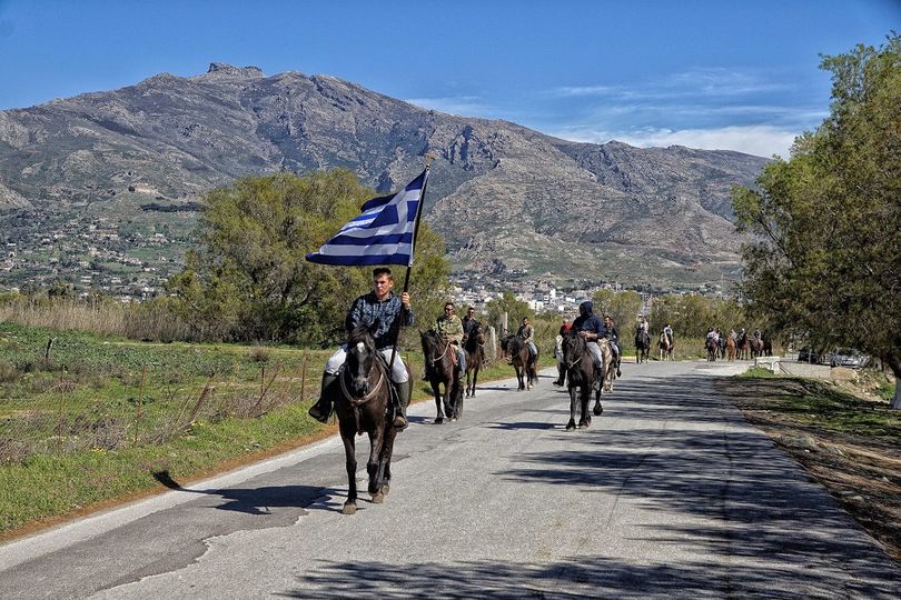 28η Οκτωβρίου: Σε ποια περιοχή της Εύβοιας κάνουν παρέλαση με άλογα – Ξεκίνησαν οι πρόβες