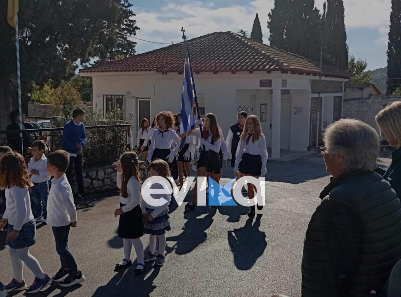 Εύβοια 28η Οκτωβρίου: Συγκίνηση στην Κήρινθο από την παρέλαση των μαθητών