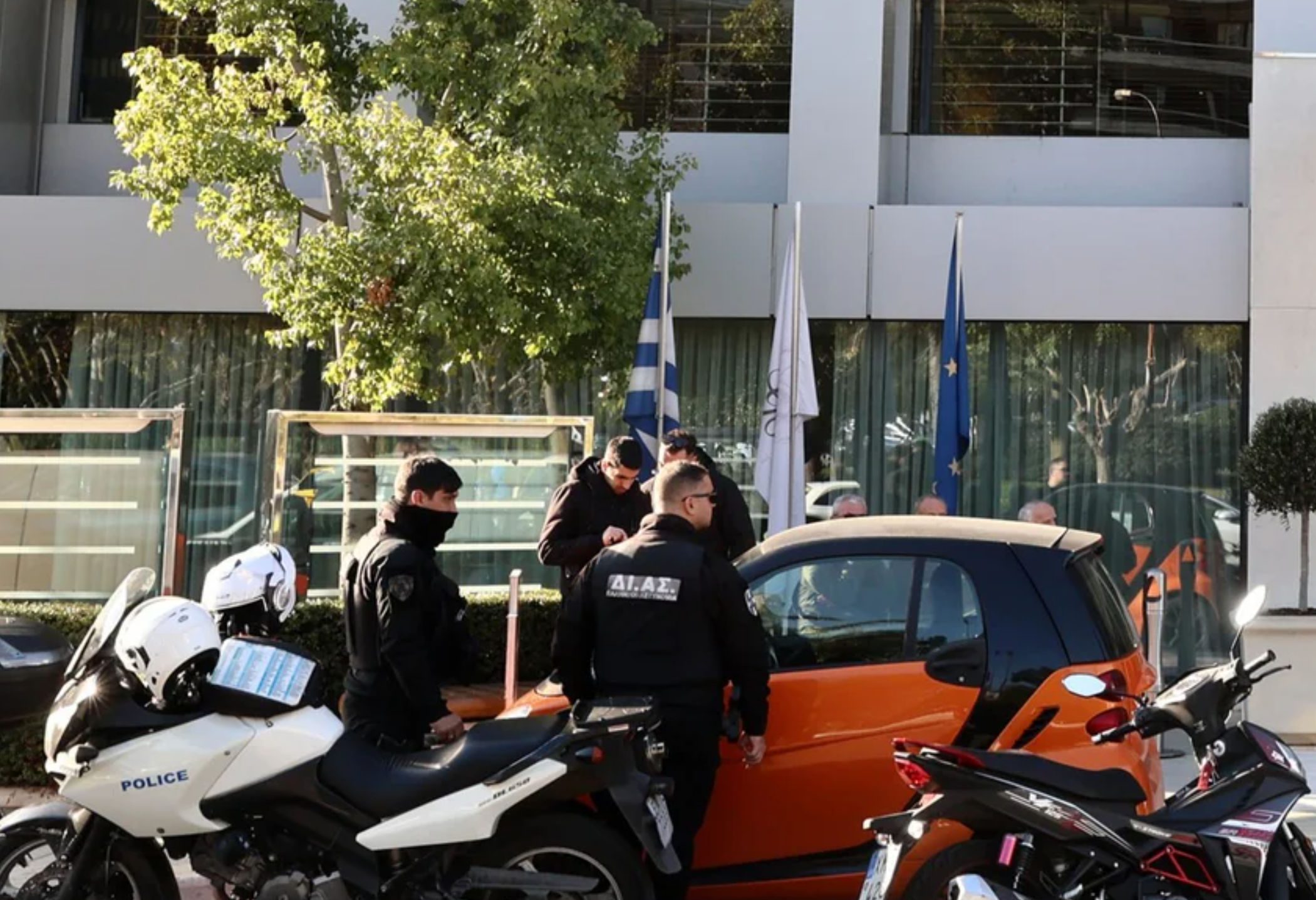 Τραγωδία: Γυναίκα έπεσε από τον 7ο όροφο ξενοδοχείου και σκοτώθηκε