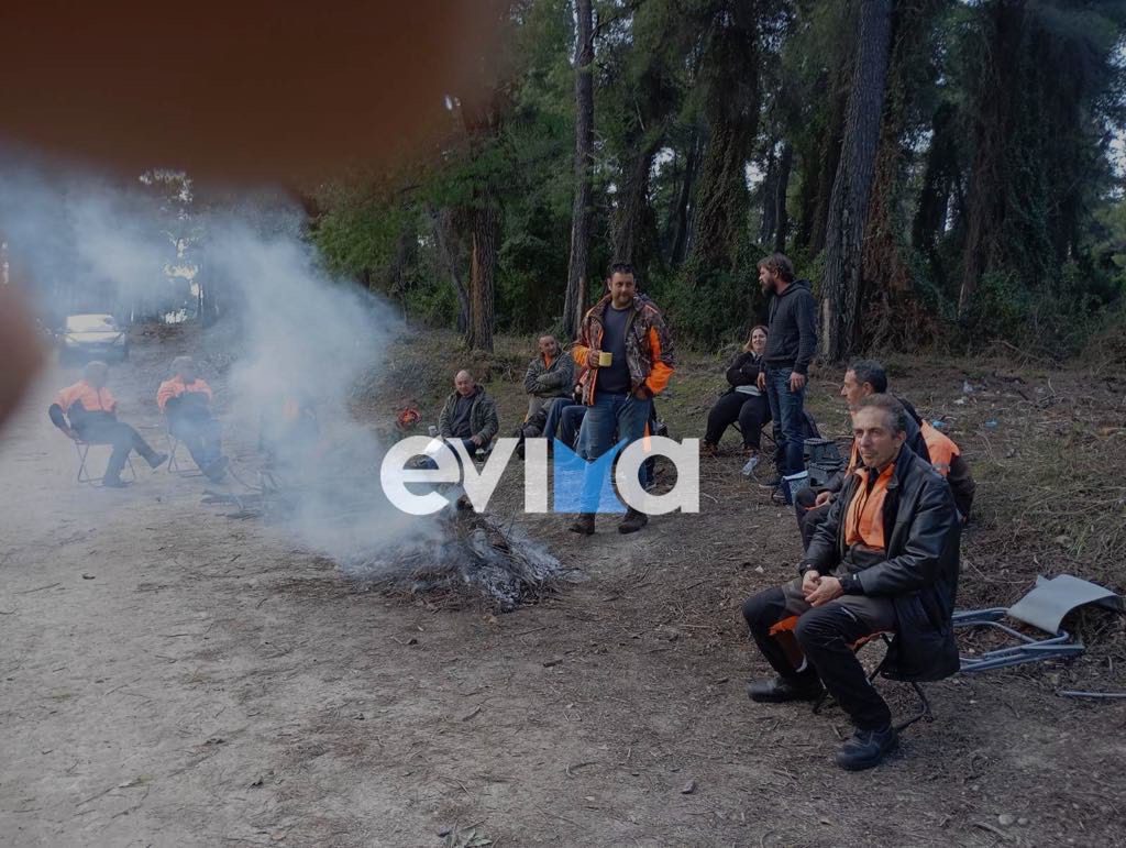 Στις κινητοποιήσεις για τα Τέμπη οι ρετσινάδες στην Εύβοια