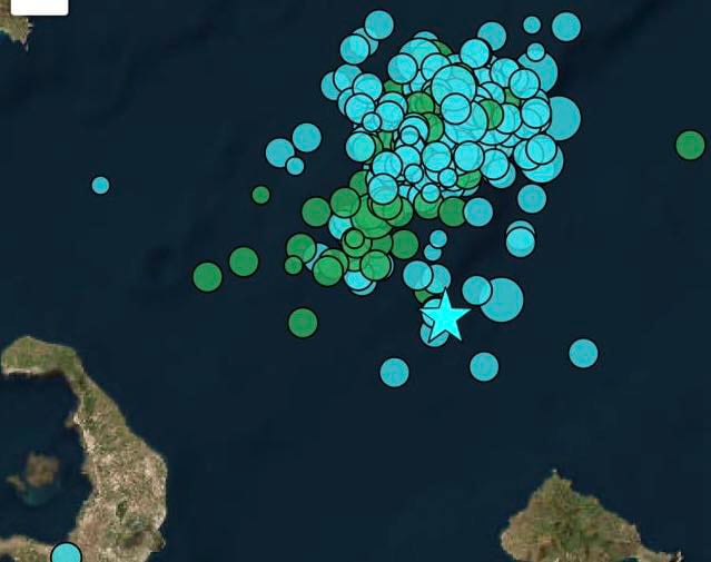 Η «τρομακτική» εικόνα από τους σεισμούς στην Σαντορίνη