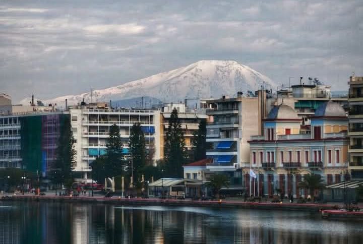 Εύβοια: Μαγευτική εικόνα της χιονοσκέπαστης Δίρφυς