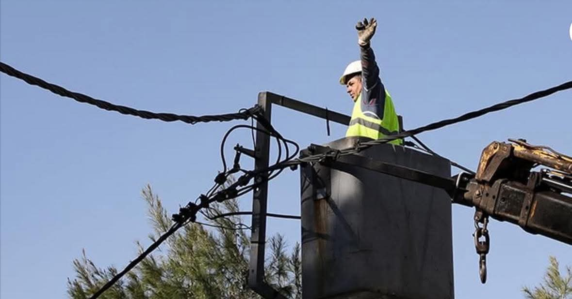 Βούλα: Νεκρός από ηλεκτροπληξία – Γερανός ακούμπησε καλώδια